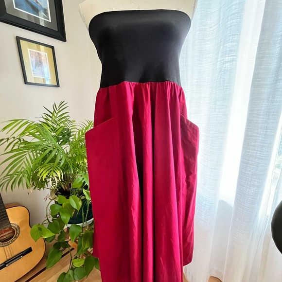 Berlin boutique skirt or pull up dress in red with patchwork accents - Picture 14 of 16